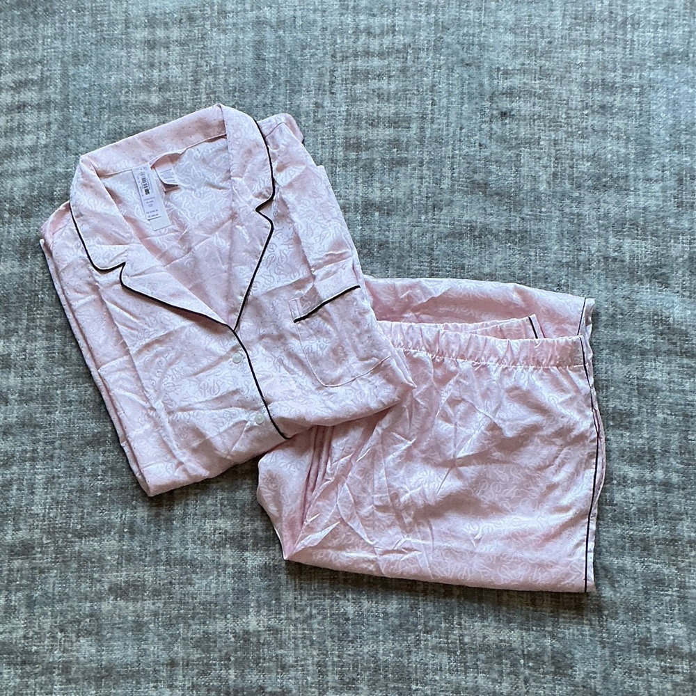 Victoria's Secret Pink Pajama Set